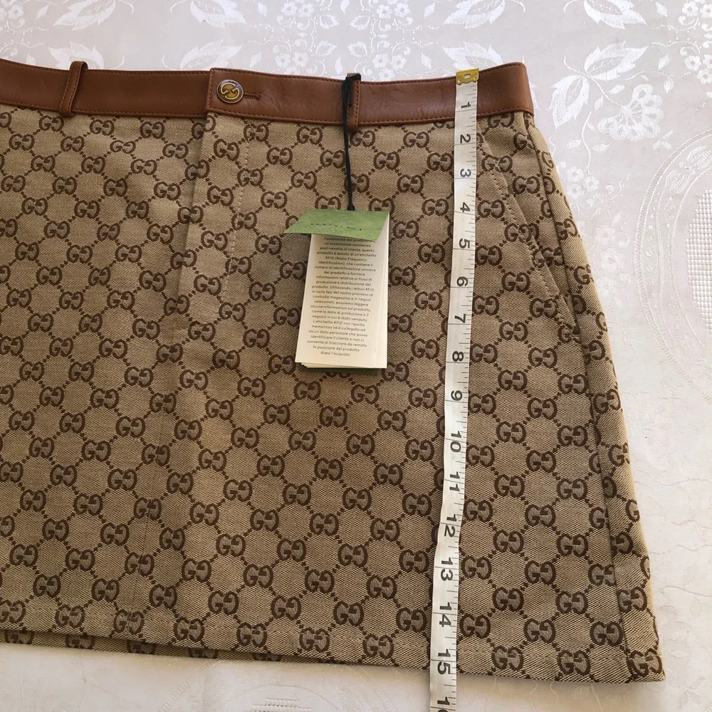 Gucci GG Monogram Canvas/Leather Trim Mini Skirt Camel/Ebony Women's Size 46(L) - Picture 11 of 16